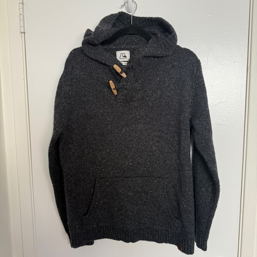 Quiksilver Men’s Dark Gray Hooded Sweater wood buttons Medium
